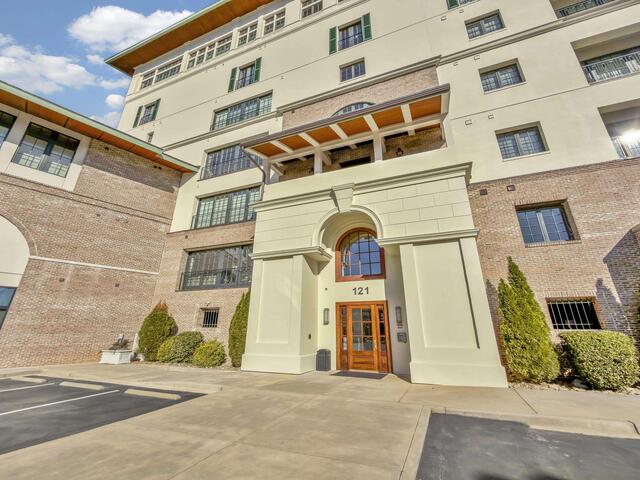 Photo of 121 Rhett Street