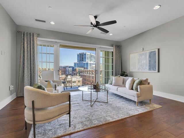 Photo of 121 Rhett Street