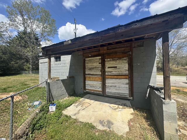 Photo of 1106 Farrs Bridge Road