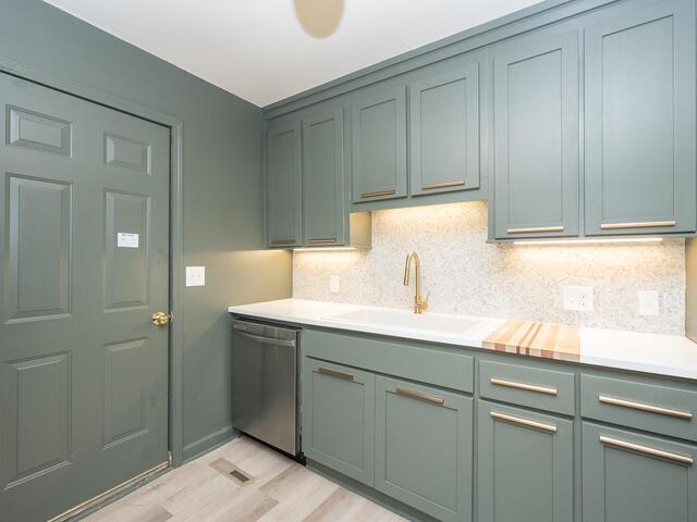 Photo of 106 Carlton Court