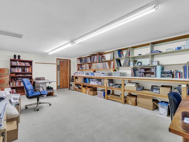 Photo of 1916 River Road