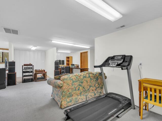 Photo of 1916 River Road