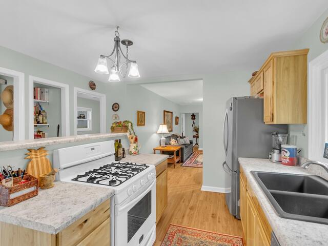 Photo of 1916 River Road