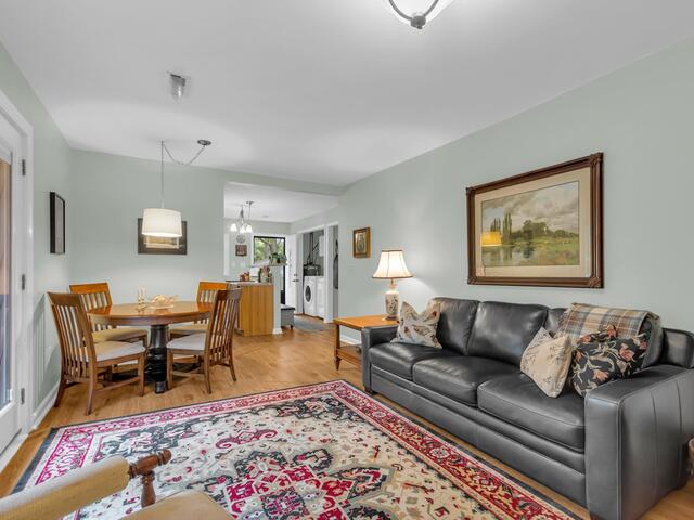 Photo of 1916 River Road