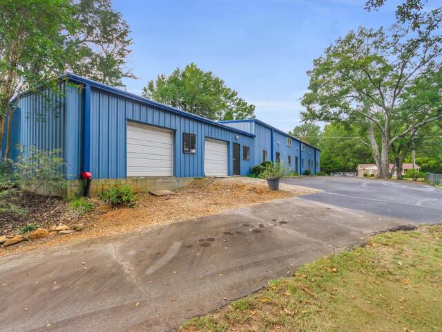 Photo of 1916 River Road