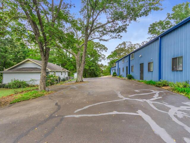 Photo of 1916 River Road