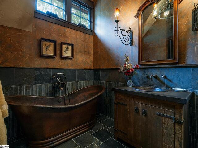 Photo of 900 Fairview Farms Road