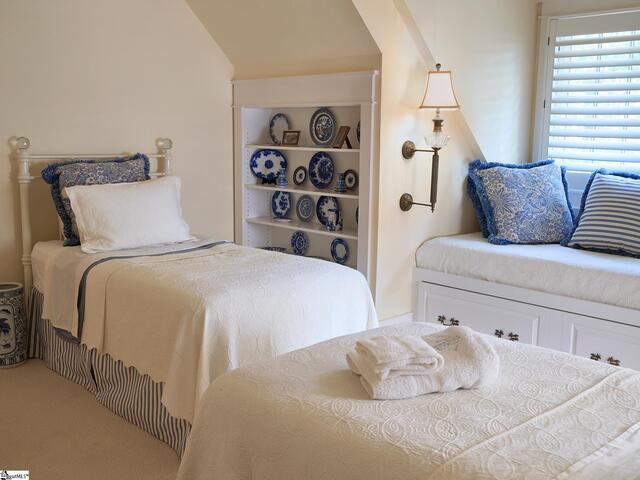 Photo of 900 Fairview Farms Road