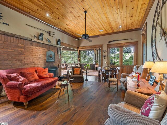 Photo of 900 Fairview Farms Road