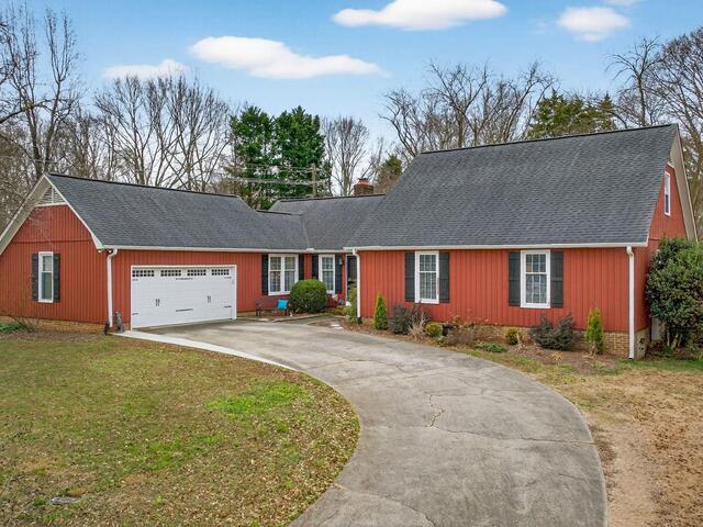 Photo of 1214 Plantation Drive