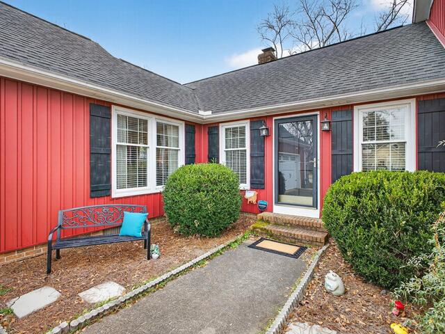 Photo of 1214 Plantation Drive