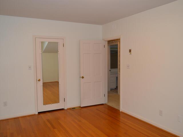 Photo of 2462 E Blackstock