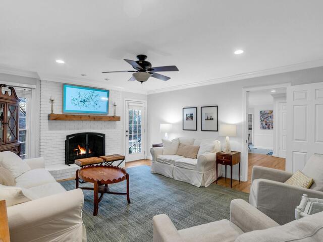 Photo of 16 Sugarberry Drive