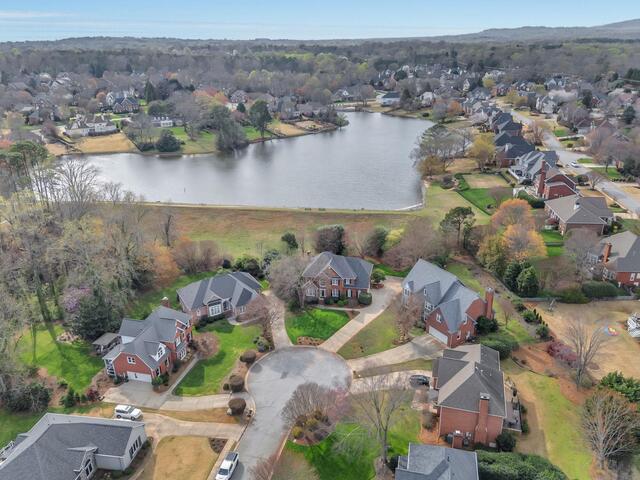 Photo of 301 Rosebud Lane