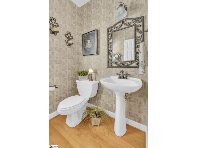 Photo of 301 Rosebud Lane