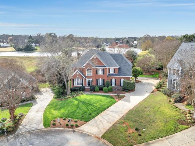 Photo of 301 Rosebud Lane