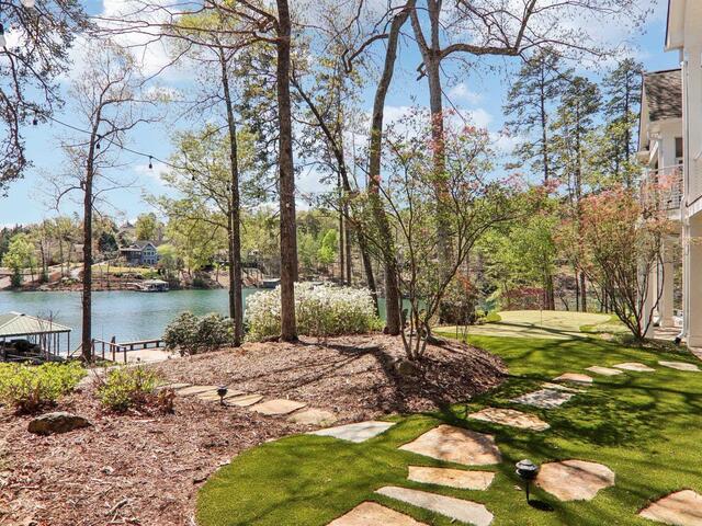Photo of 136 Talons Point Road