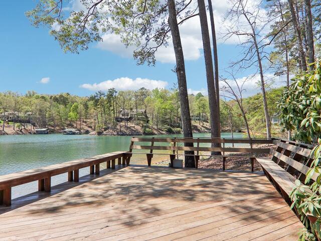 Photo of 136 Talons Point Road
