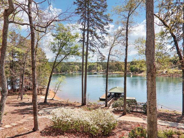 Photo of 136 Talons Point Road