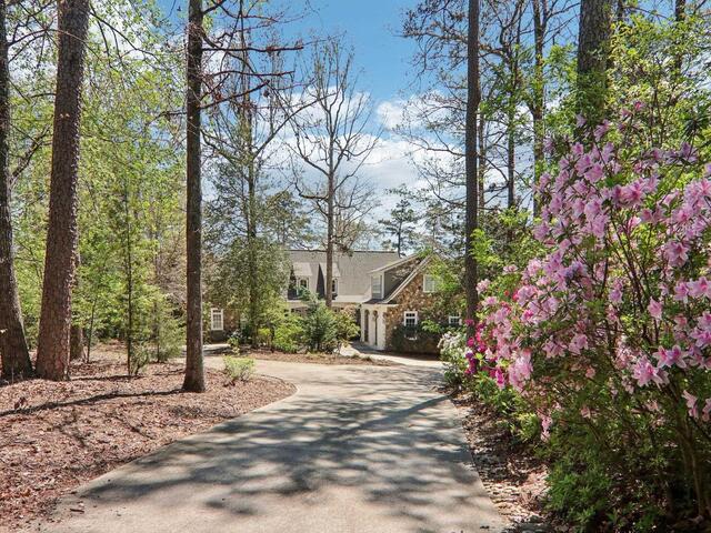 Photo of 136 Talons Point Road
