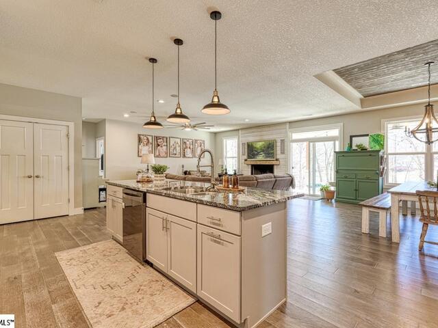 Photo of 2007 Edwards Lake Road