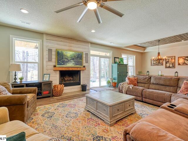 Photo of 2007 Edwards Lake Road