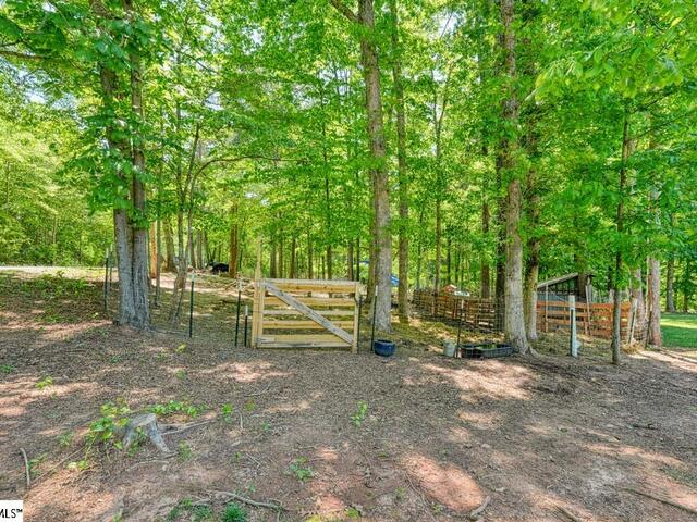 Photo of 2007 Edwards Lake Road