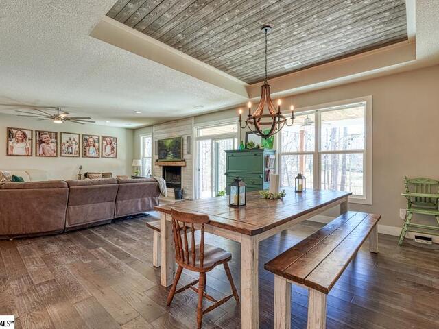 Photo of 2007 Edwards Lake Road