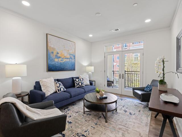 Photo of 98 E Mcbee Avenue