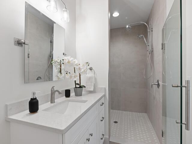Photo of 98 E Mcbee Avenue