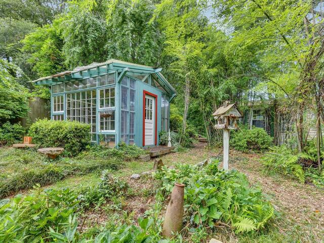 Photo of 14 Dixie Avenue