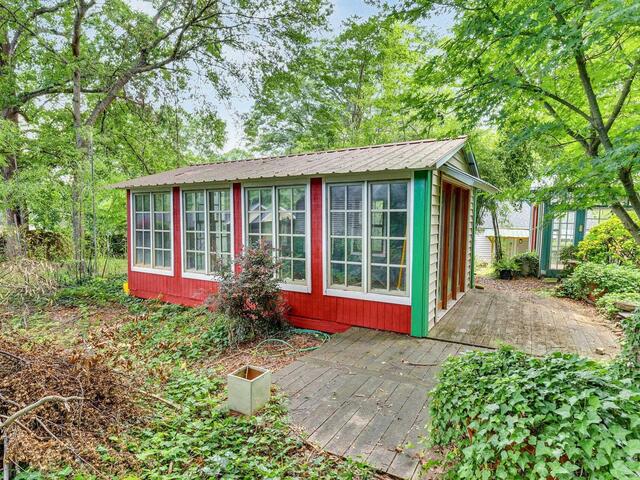 Photo of 14 Dixie Avenue