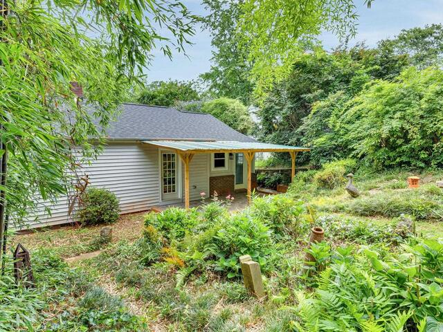 Photo of 14 Dixie Avenue