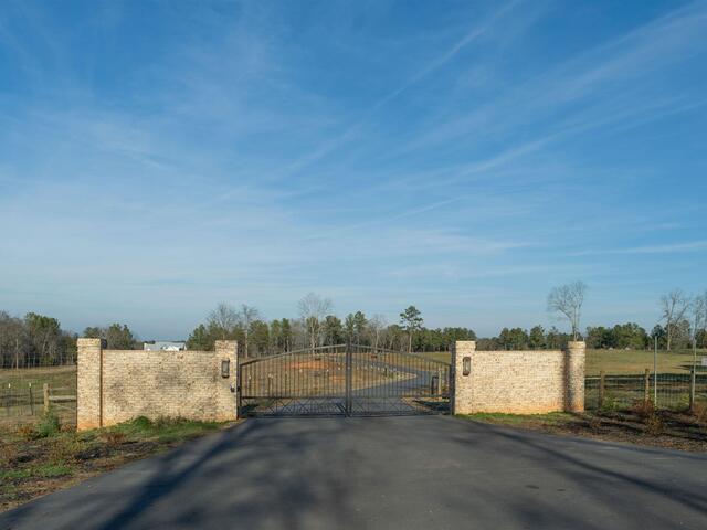 Photo of 1425 S Harper Street