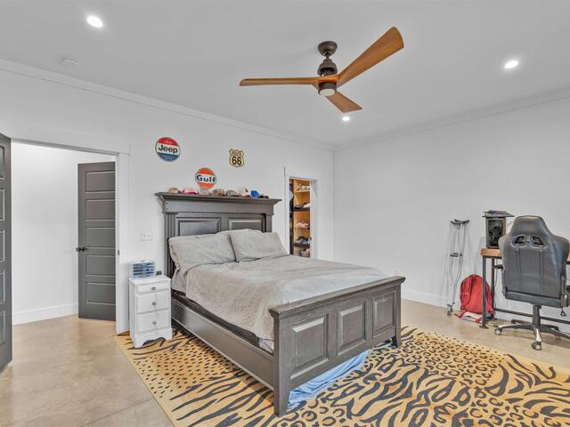 Photo of 1425 S Harper Street