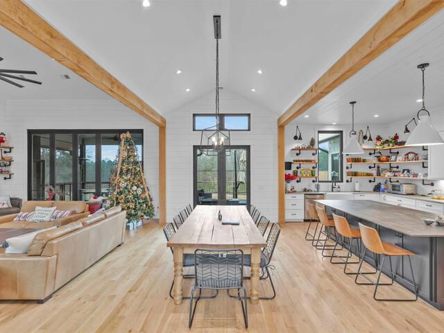 Photo of 1425 S Harper Street