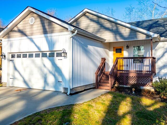 Photo of 173 Riverside Drive