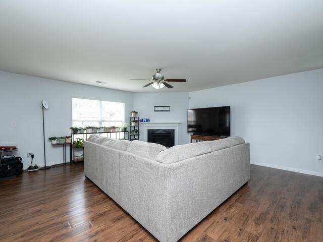 Photo of 611 Willow Bank Landing