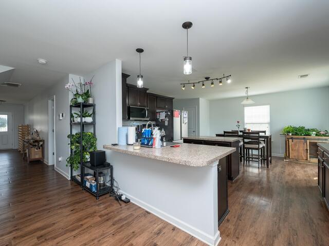 Photo of 611 Willow Bank Landing