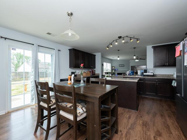 Photo of 611 Willow Bank Landing