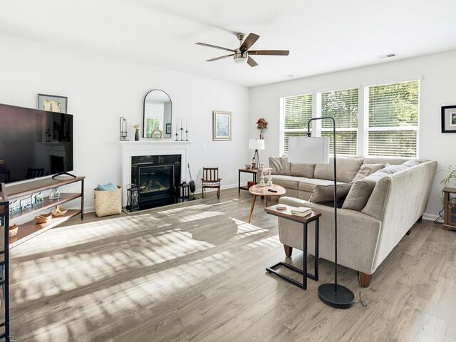 Photo of 310 Wildbay Court