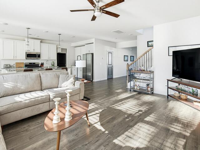 Photo of 310 Wildbay Court