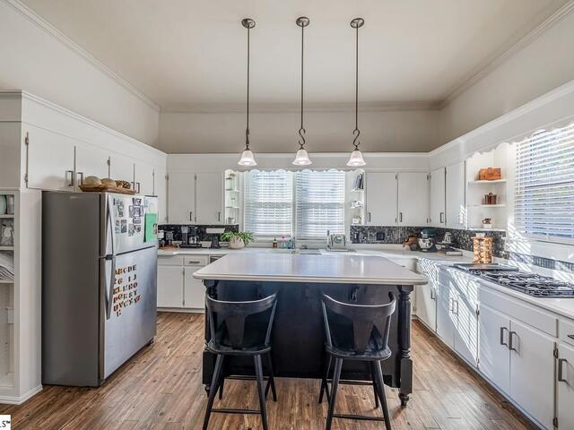 Photo of 400 W Arlington Avenue