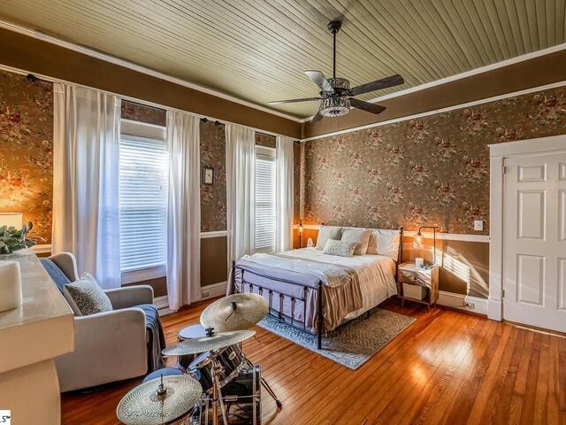 Photo of 400 W Arlington Avenue