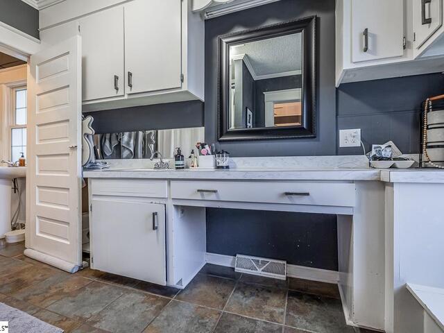 Photo of 400 W Arlington Avenue