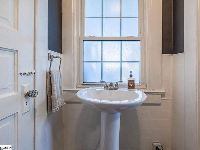 Photo of 400 W Arlington Avenue