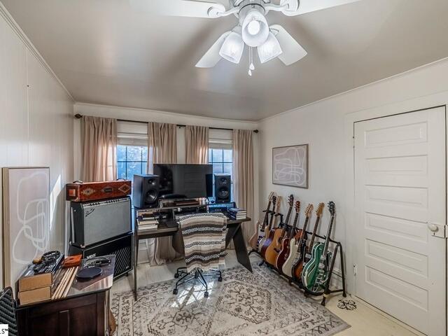 Photo of 400 W Arlington Avenue