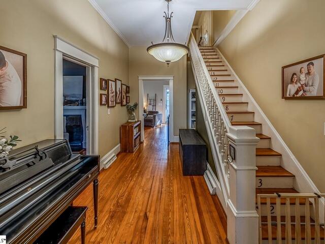 Photo of 400 W Arlington Avenue