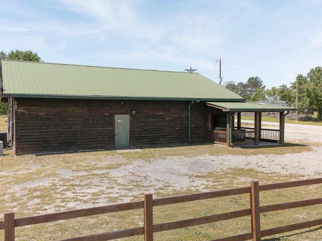 Photo of 869 Poplar Street