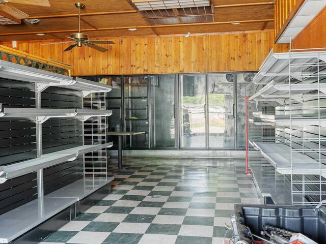 Photo of 869 Poplar Street